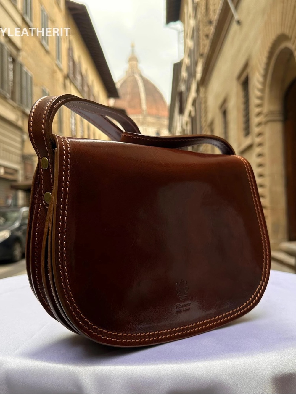Vera Pelle Isabella genuine leather saddle crossbody purse